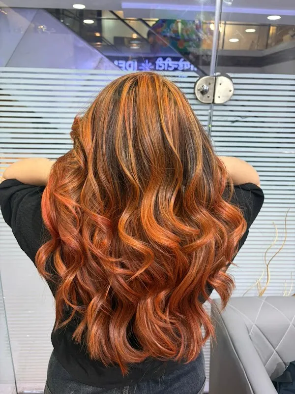 IDENTITI HAIRS STUDIO & CELEBRITY HAIR STYLIST