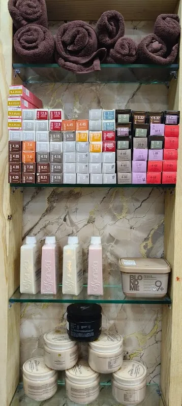 V R Salon Unisex