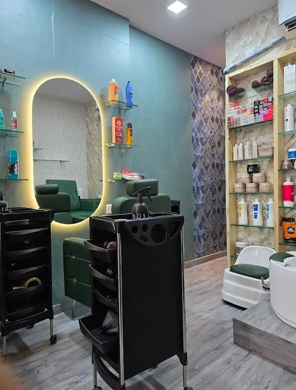 V R Salon Unisex