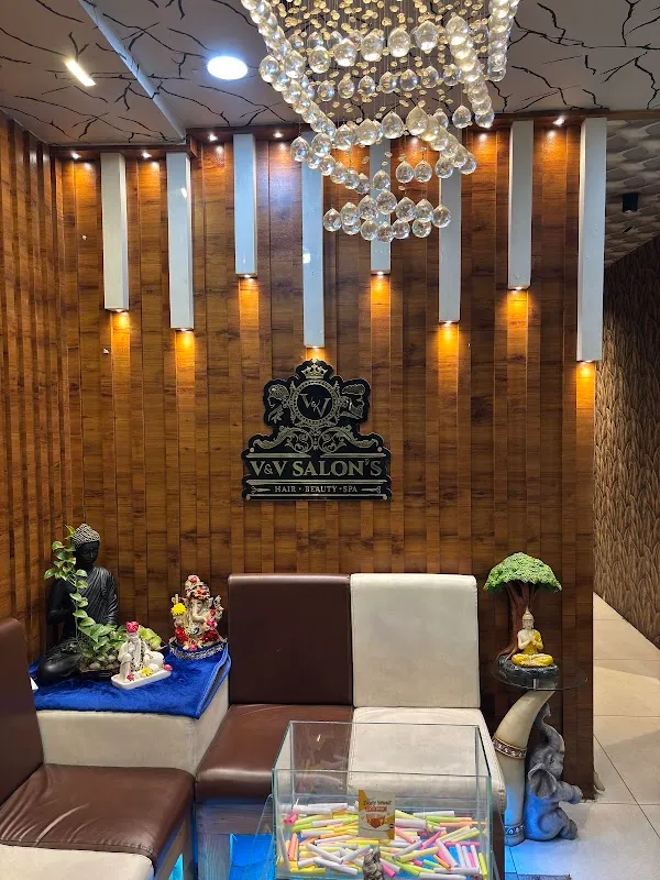 V & V Family Salon, Kakinada Haircut,spa