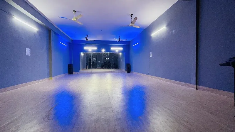 Leal dance studio