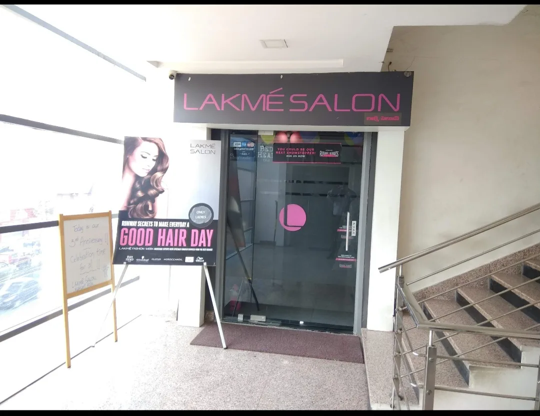 Lakme Salon For Him and Her in Kavuri Hills,Hyderabad
