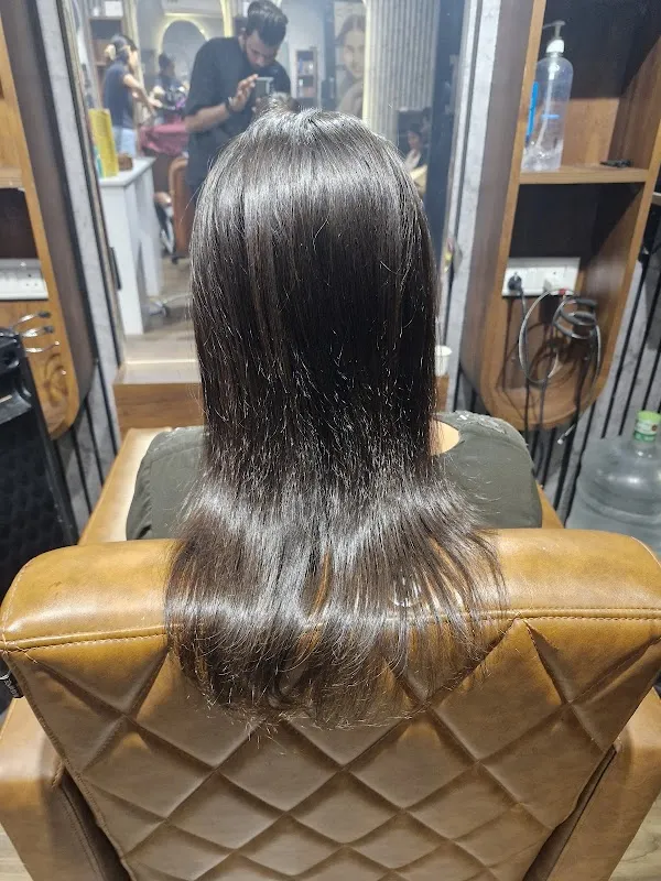 The Hair Lounge unisex saloon