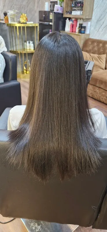 The Hair Lounge unisex saloon