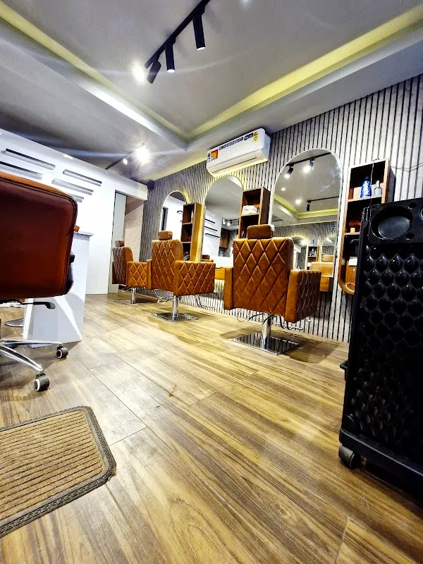 The Hair Lounge unisex saloon
