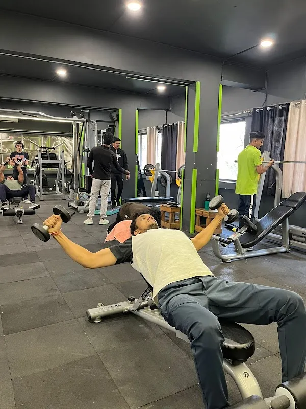 SFW - THE GYM (Paldi)