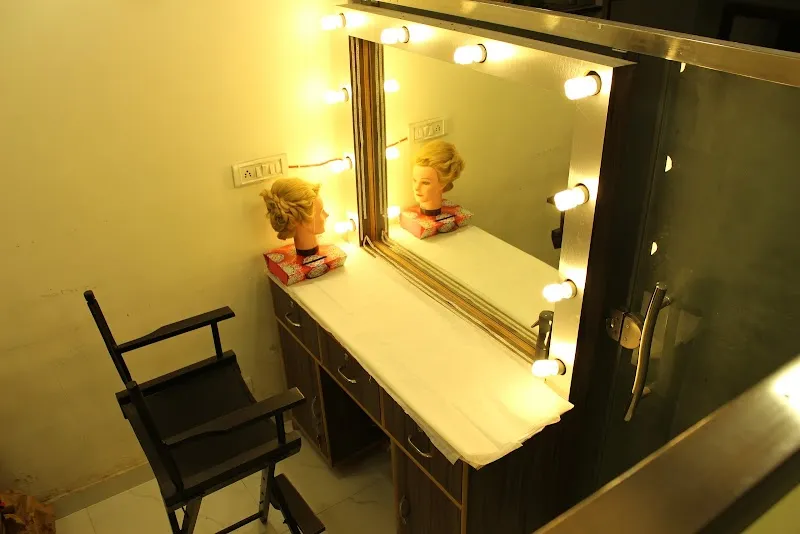 Mrignayani Beauty Clinic