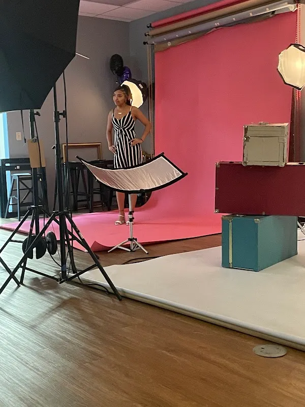 Leonard's Portrait Studio