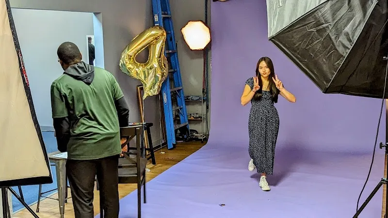 Leonard's Portrait Studio