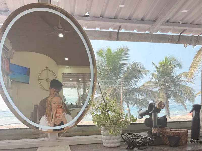 Jason's Beach Studio - Unisex Hair Cut and Color Salon
