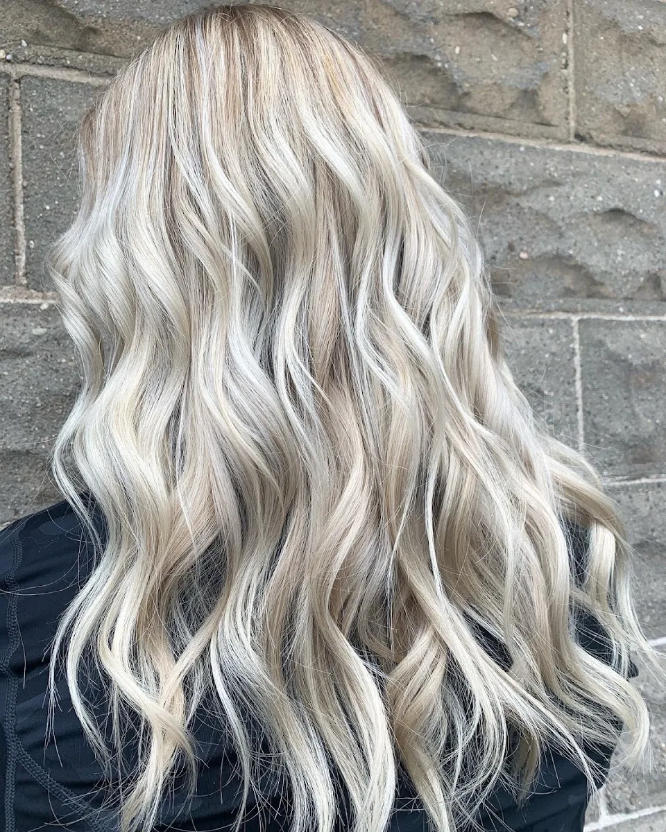 Luxe Salon & Beauty Bar