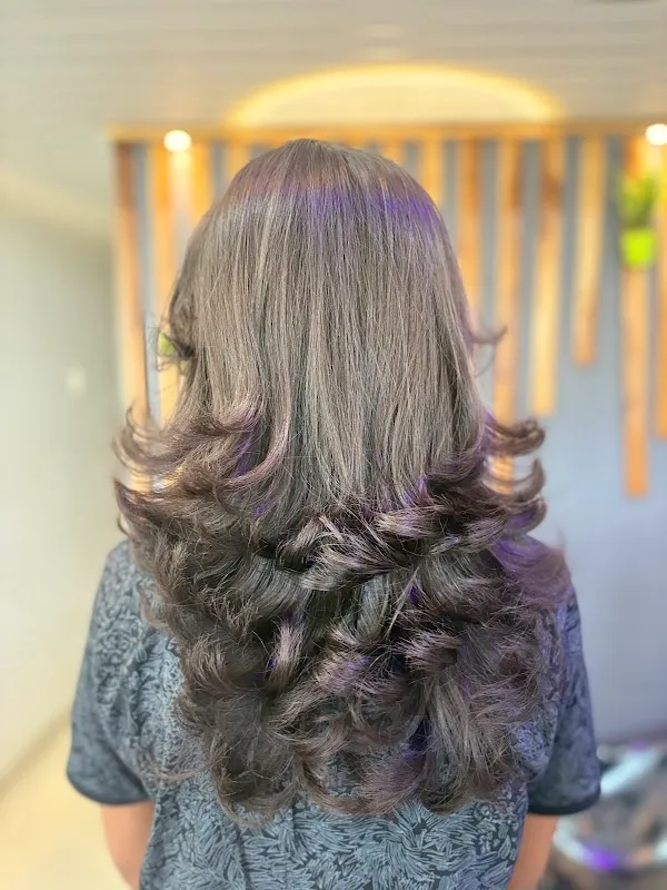 Veera Salon