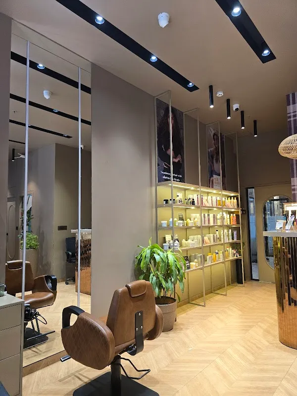 Arzoyi Unisex Salon & Academy