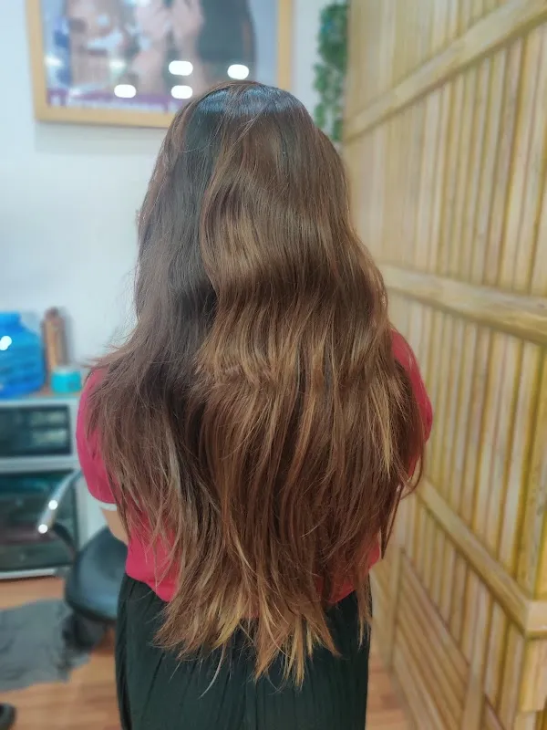 Sam's Unisex salon
