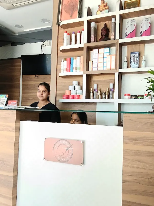 B. Express Hair&Beauty Unisex Salon