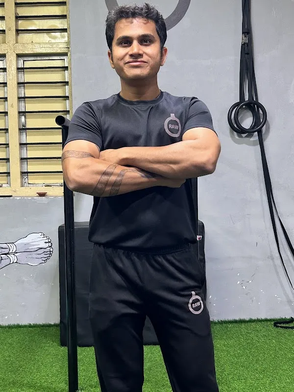 Fitoholic Raw Gym - Where Calisthenics meets Yoga