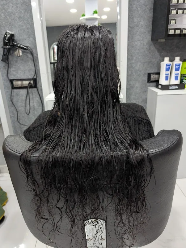 Express Unisex Saloon