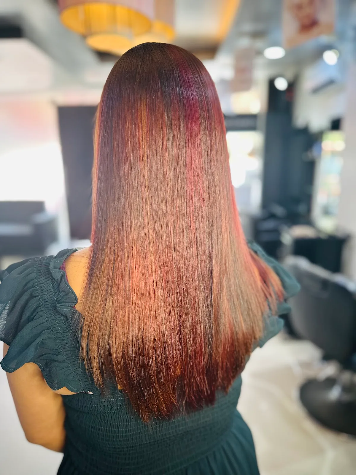 Lakme Salon for Him and Her in Pushkar Enclave, Paschim Vihar, Delhi