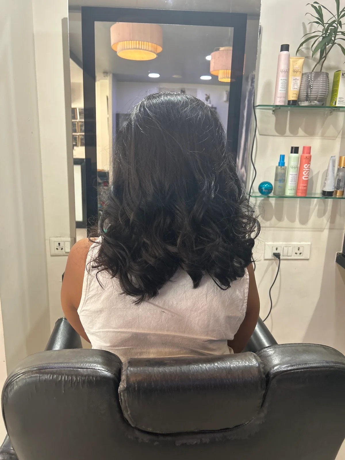 Lakme Salon for Him and Her in Pushkar Enclave, Paschim Vihar, Delhi