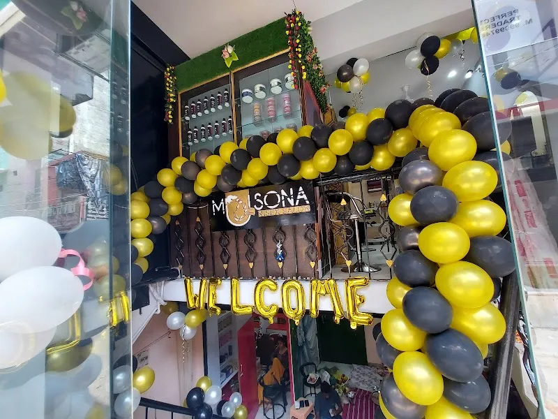 Musona Unisex Salon