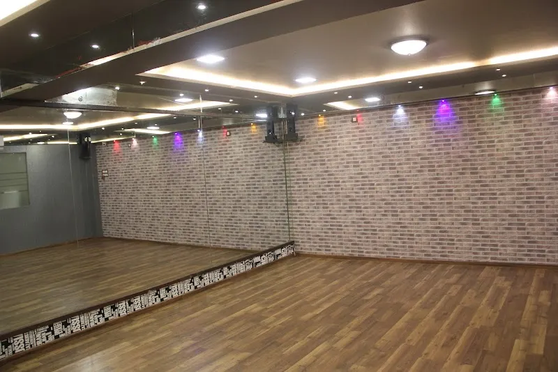 Making Stars Dance Studio