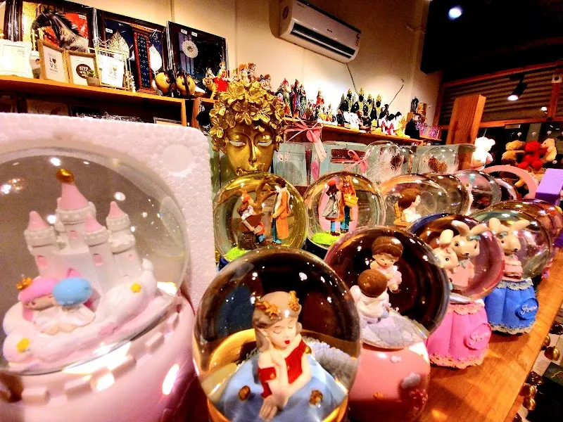 RK gift & Art Studio