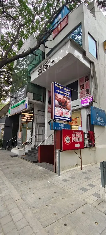 Golden Hands Unisex Spa Malleshwaram