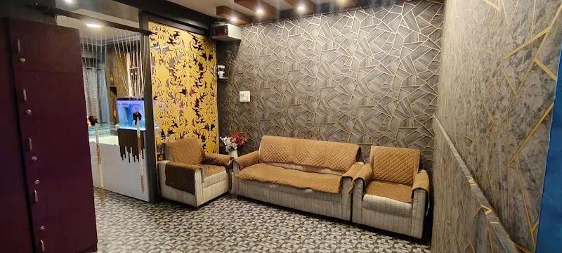 Golden Hands Unisex Spa Malleshwaram