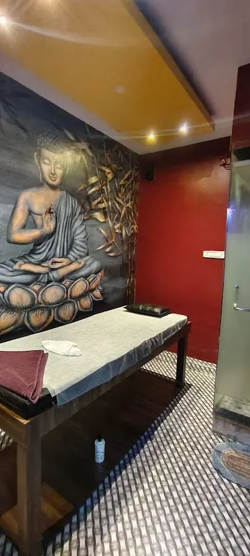 Golden Hands Unisex Spa Malleshwaram