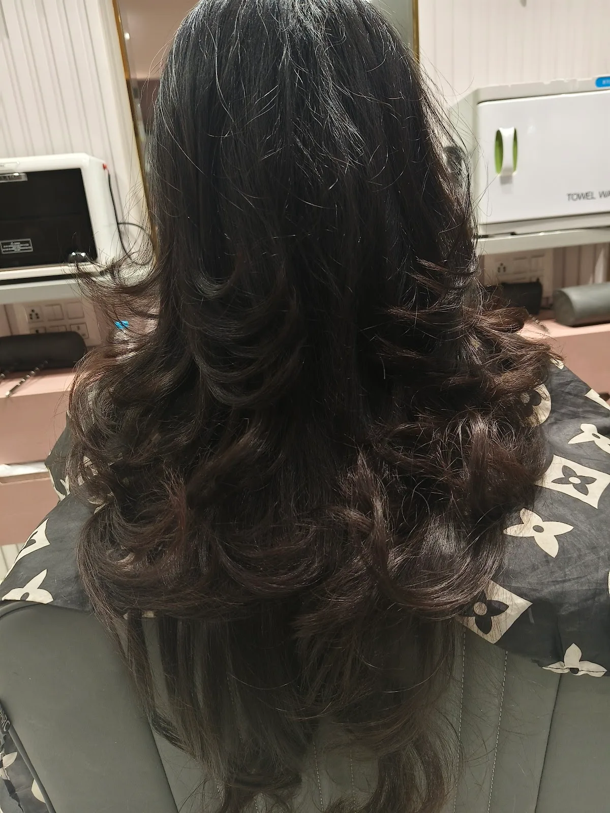 Priti & Jay Hair & Beauty Salon - Adarsh Nagar