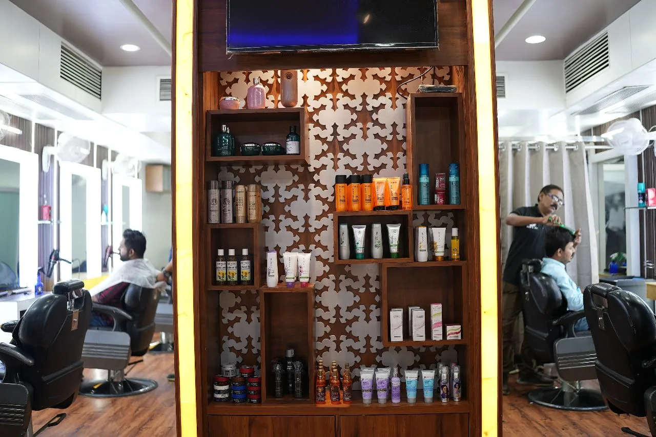 Priti & Jay Hair & Beauty Salon - Adarsh Nagar