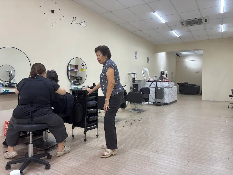 MOMENT HAIRCUT SALON