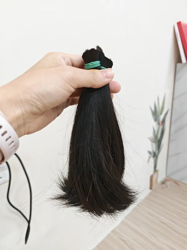 MOMENT HAIRCUT SALON
