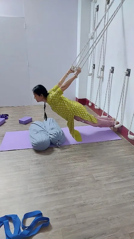 NIRVANA YOGA Studio