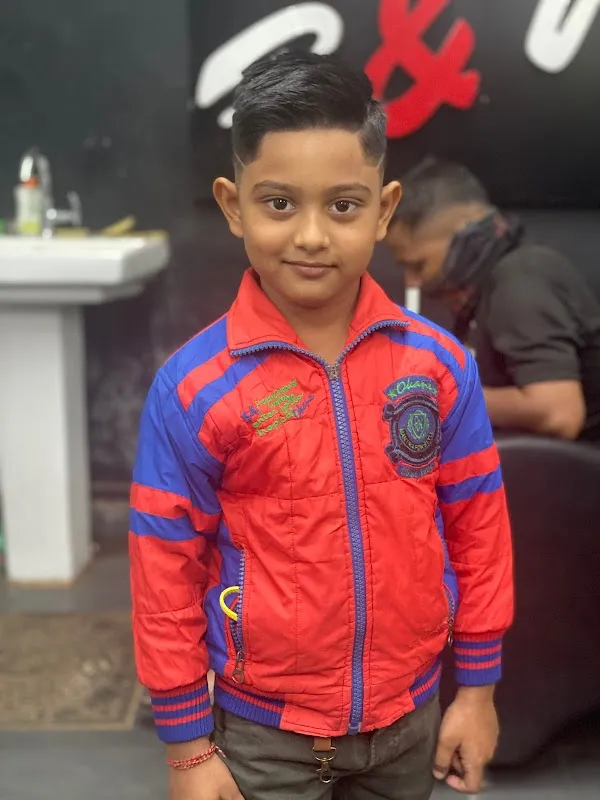 Black & White Salon | Best Gents Salon in Bhubaneswar | Best Beauty Parlour & Salon in Bhubaneswar