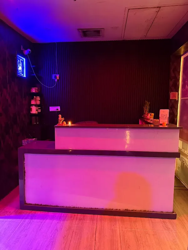 Elysian Spa - Massage Spa In Jasola
