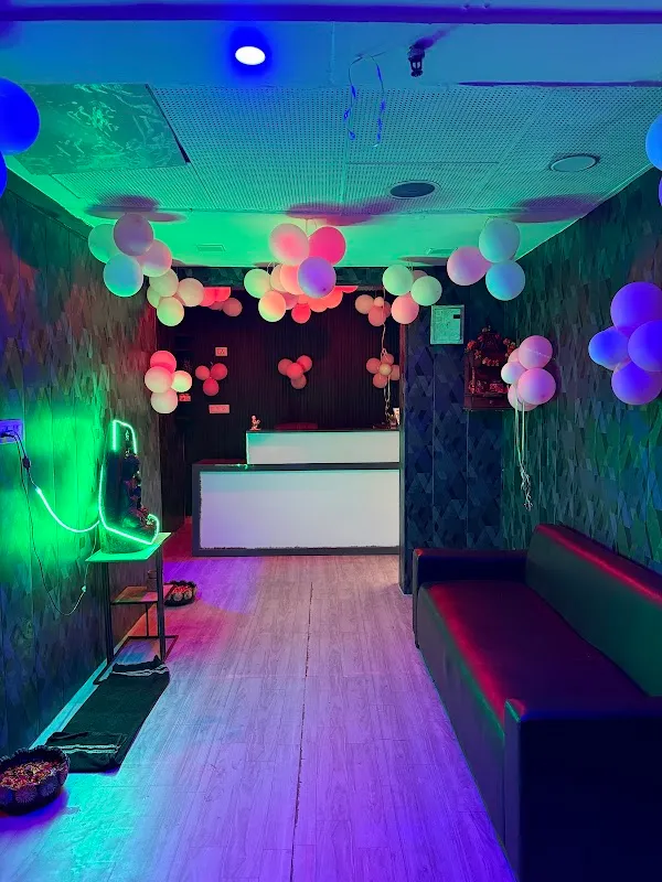 Elysian Spa - Massage Spa In Jasola