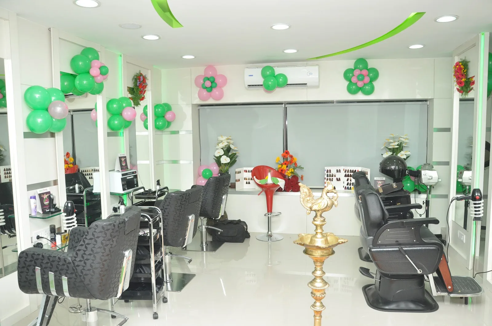 Green Trends - Nungambakkam, Unisex Salon