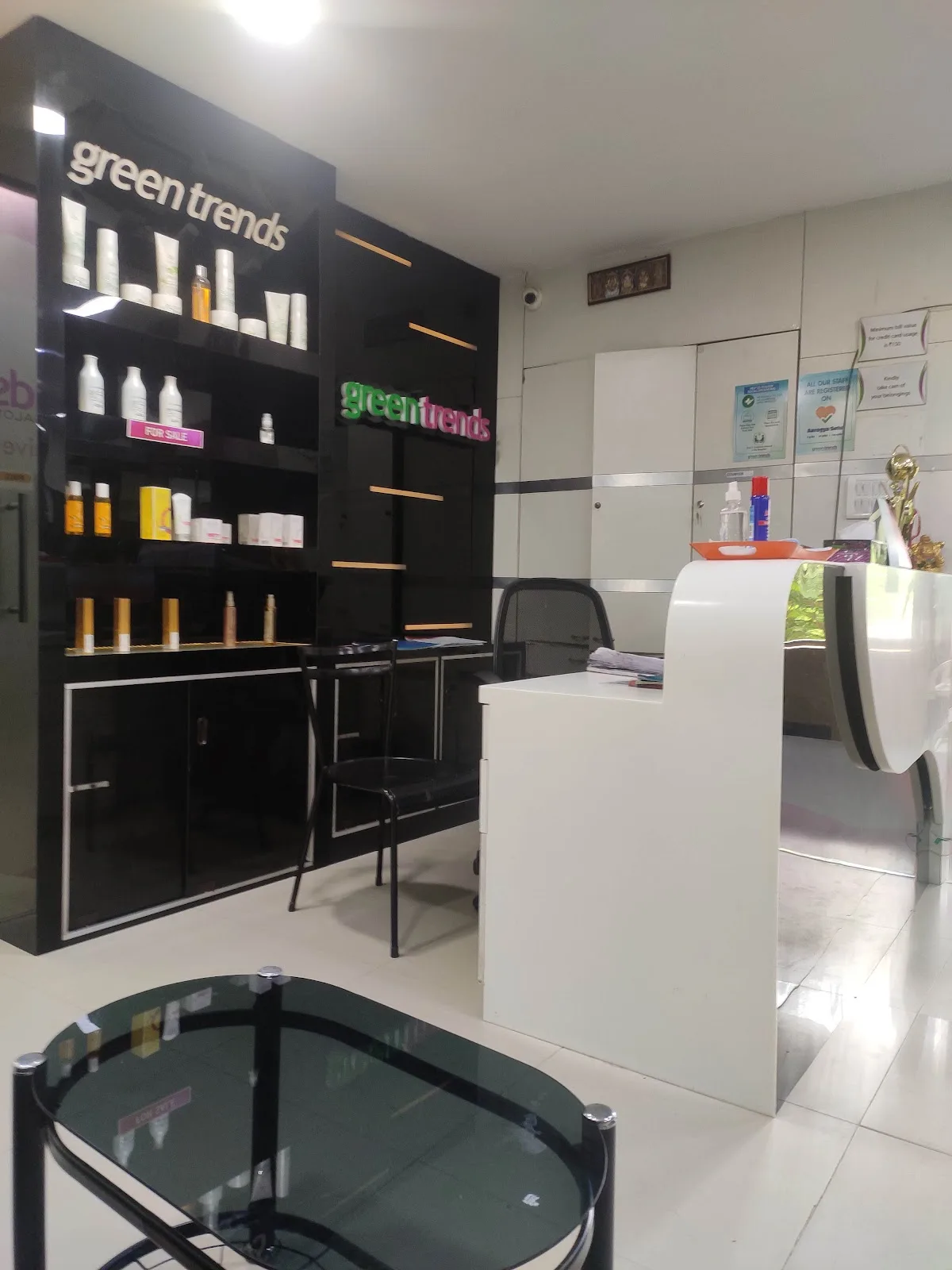 Green Trends - Nungambakkam, Unisex Salon