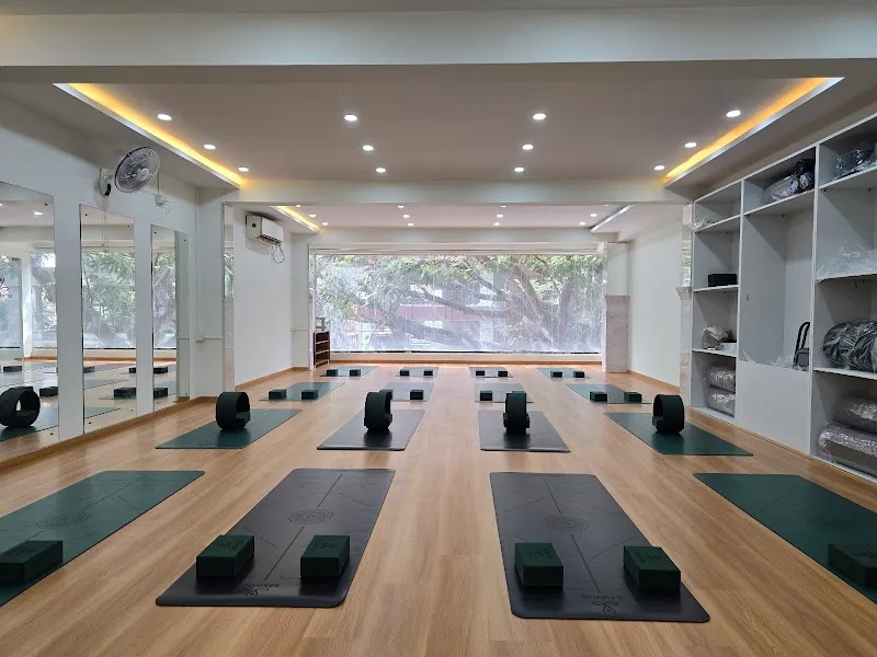 SAMYOG - Best Yoga Studio