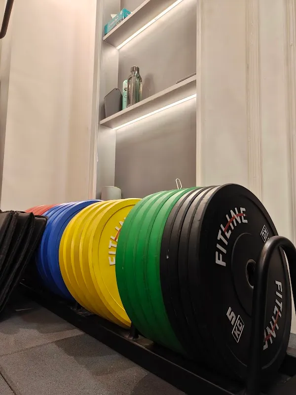 MaxFit Folks - Elite Personal training club, C-Scheme