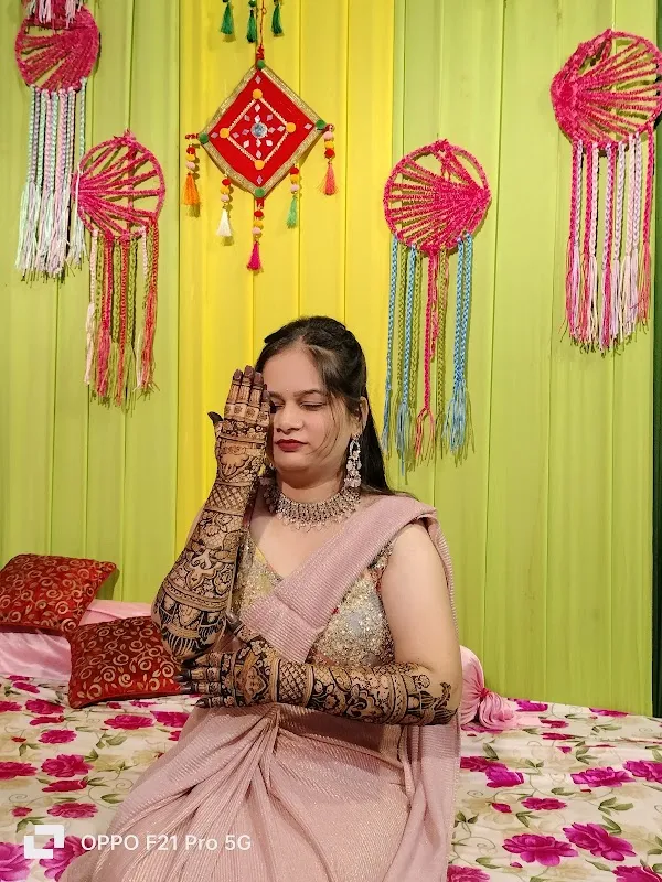 SHREE MEHNDI ART INSTITUTE