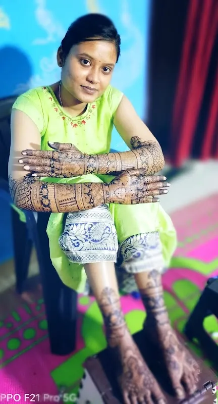 SHREE MEHNDI ART INSTITUTE