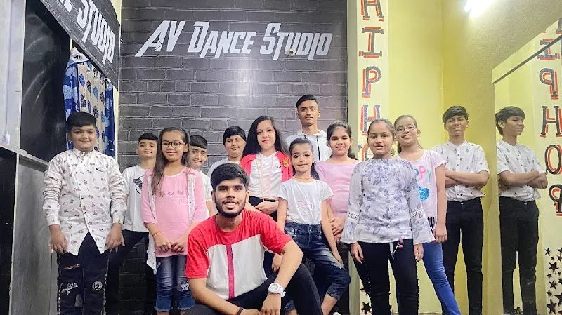 AV DANCE STUDIO