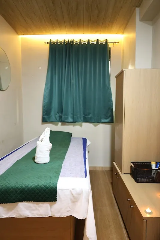 Mallorca Spa In Malad West