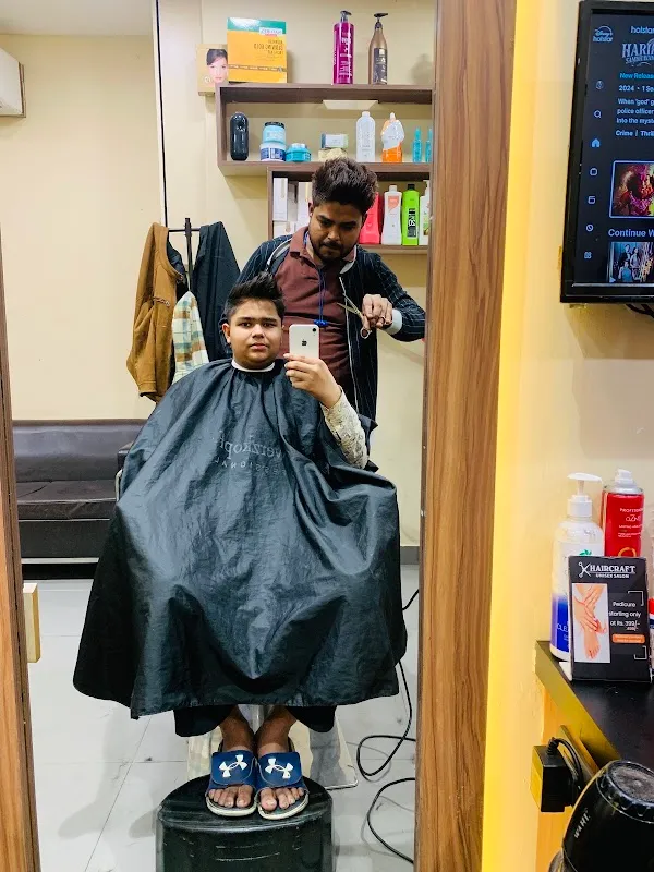 HAIRCRAFT UNISEX SALON
