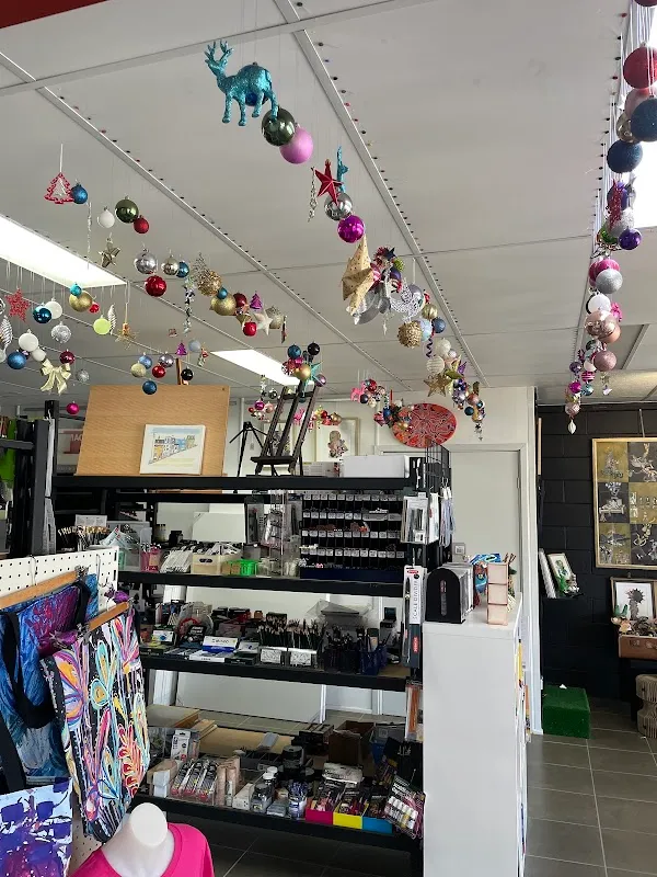 Art Plus: Art Supplies, Picture Framing, Tee Shirt and Garment Printing