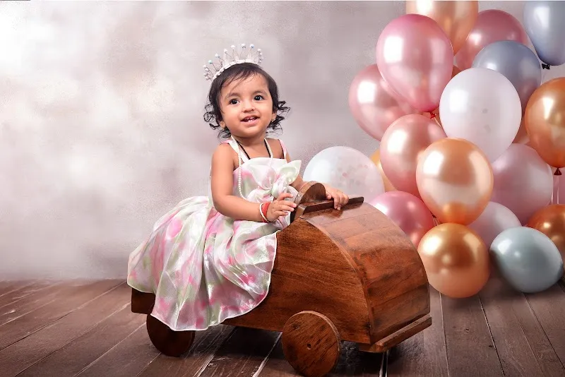 JIVI DIGITAL PHOTO STUDIO (BEST MATERNITY, NEWBORN, BABY, TODDLER PHOTOSHOOT, ENGAGEMENT, WEDDING, BIRTHDAY POTOGRAPHY)
