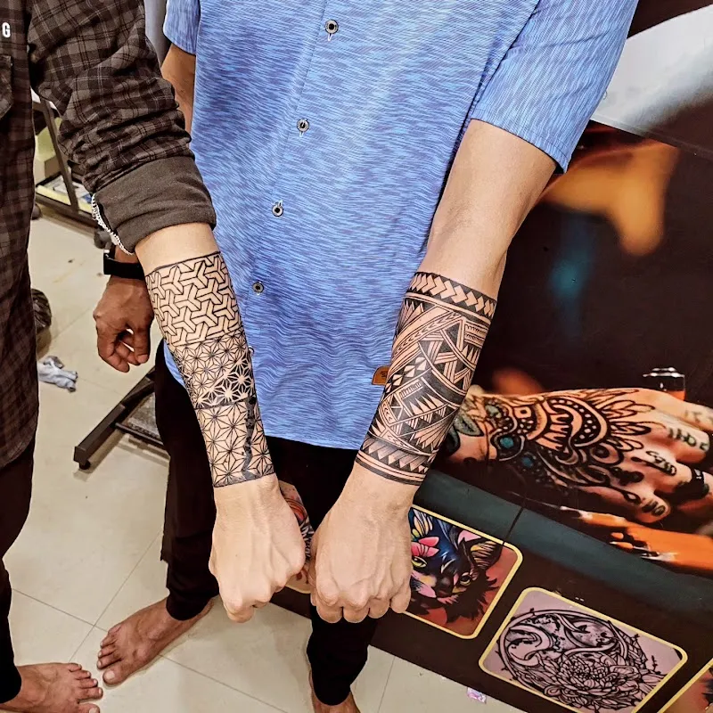Mane tattoo studio