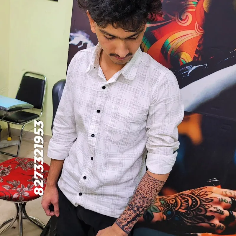 Mane tattoo studio